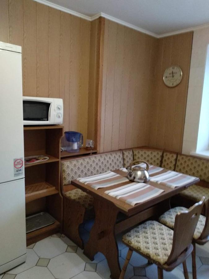 4-X Apartments Center Wi-Fi С 3-Мя Спальнями 95М2 Csernyihiv Kültér fotó