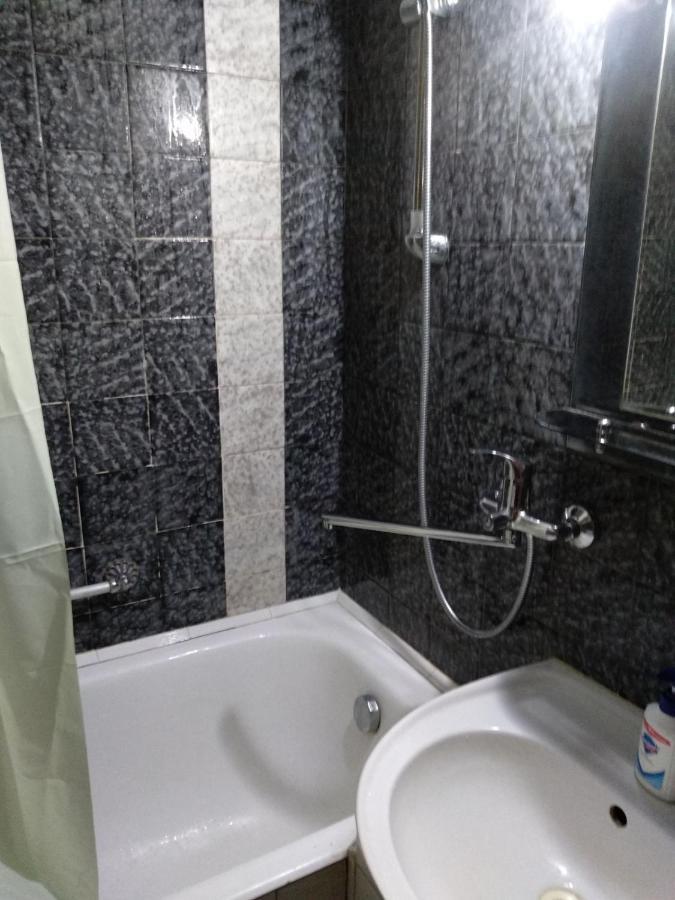 4-X Apartments Center Wi-Fi С 3-Мя Спальнями 95М2 Csernyihiv Kültér fotó